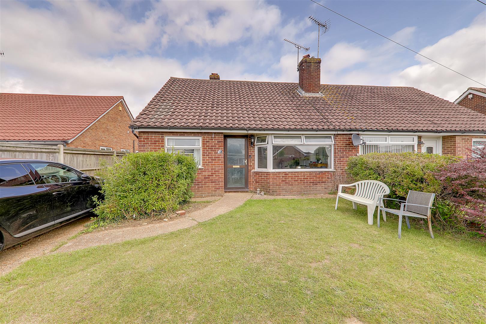 Bungalow - Semi Detached | Lingfield Close, Worthing | For Sale